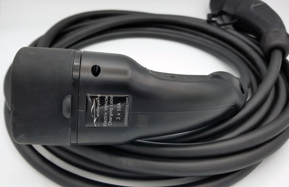 Câble Type 2 11kw 16A 3 phasé pour Voiture Electrique Type 2 à Type 2 Câble  de Charge Compatible avec Model S/X/Y/3,ID.3, ID.4, E-Tron, e-208, i3